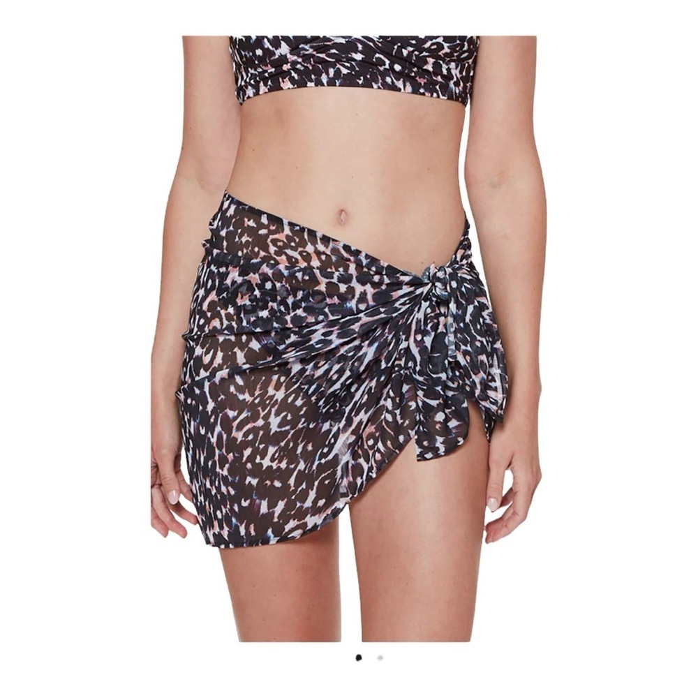 ♥️Santuary♥️Short crinkle printed Pareo Size Small/ Med